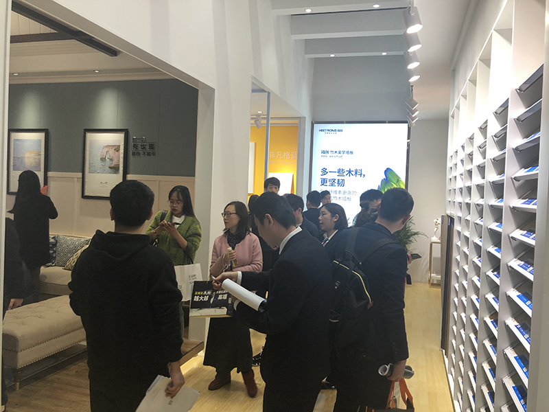 海創(chuàng)展會現(xiàn)場.jpg 海創(chuàng)集成墻面加盟.jpg