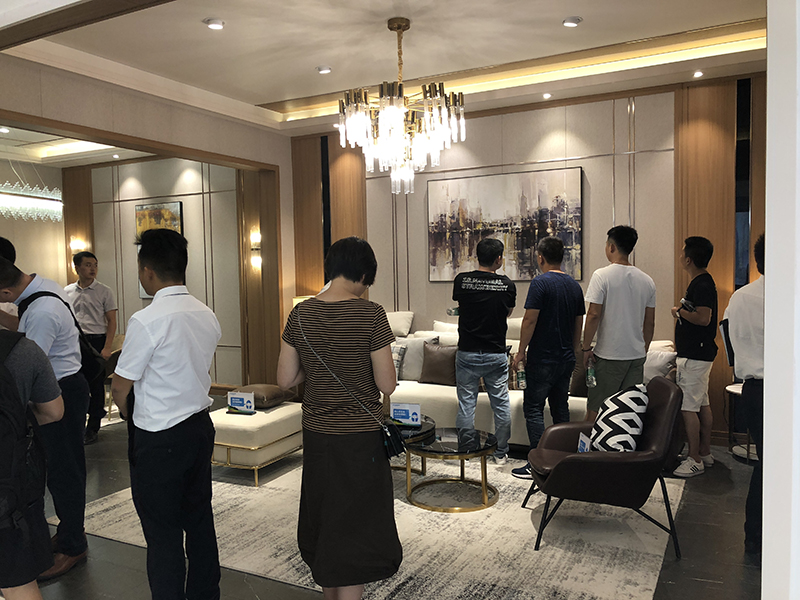 海創(chuàng)廣州展現(xiàn)場.jpg 海創(chuàng)集成墻面.jpg